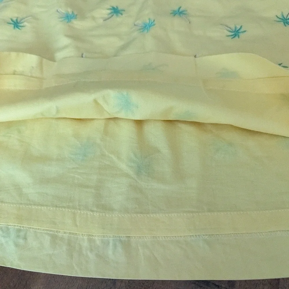 Talbots yellow line
